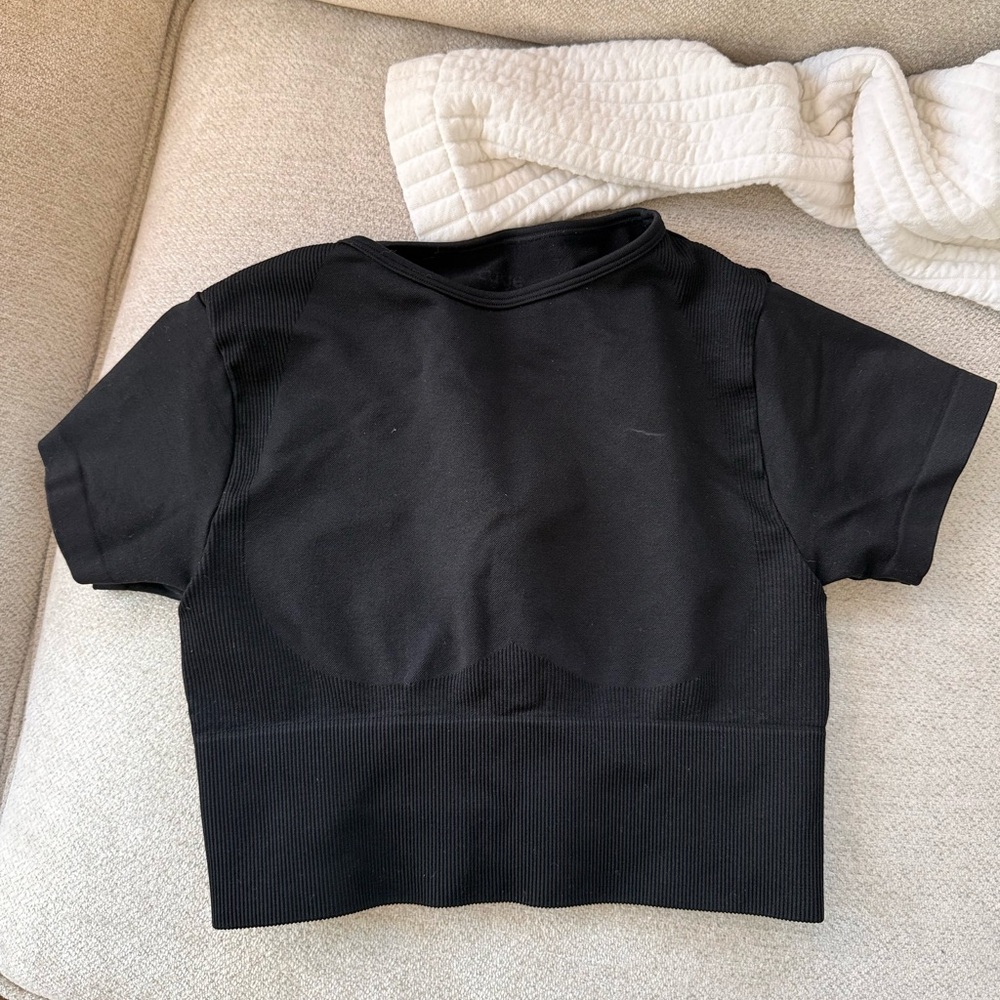 Black Ribbed Crop Top
